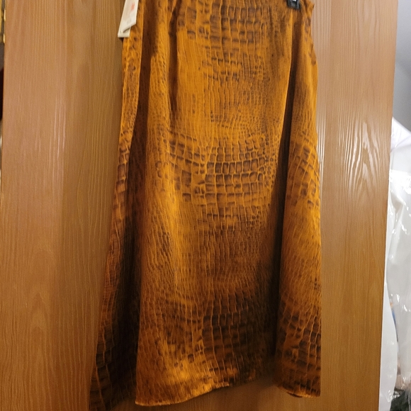 100% Silk Midi Copper  Crocodile Print Skirt - Picture 2 of 5